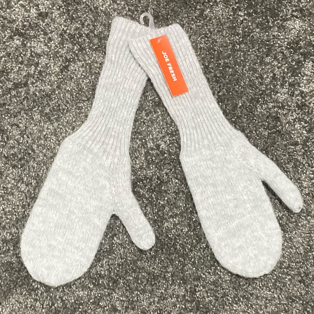 Joe Fresh Brand New with Tags Cozy Mittens